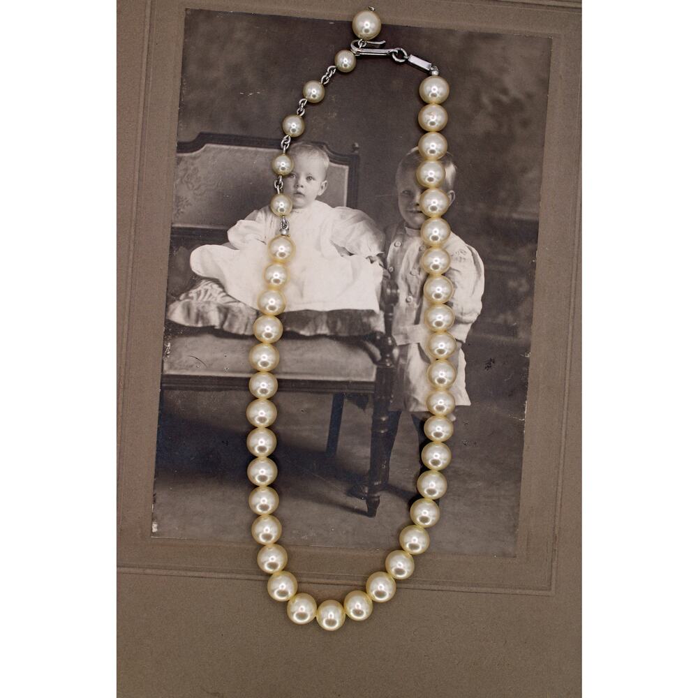 Crown Trifari Faux Pearl Choker Necklace